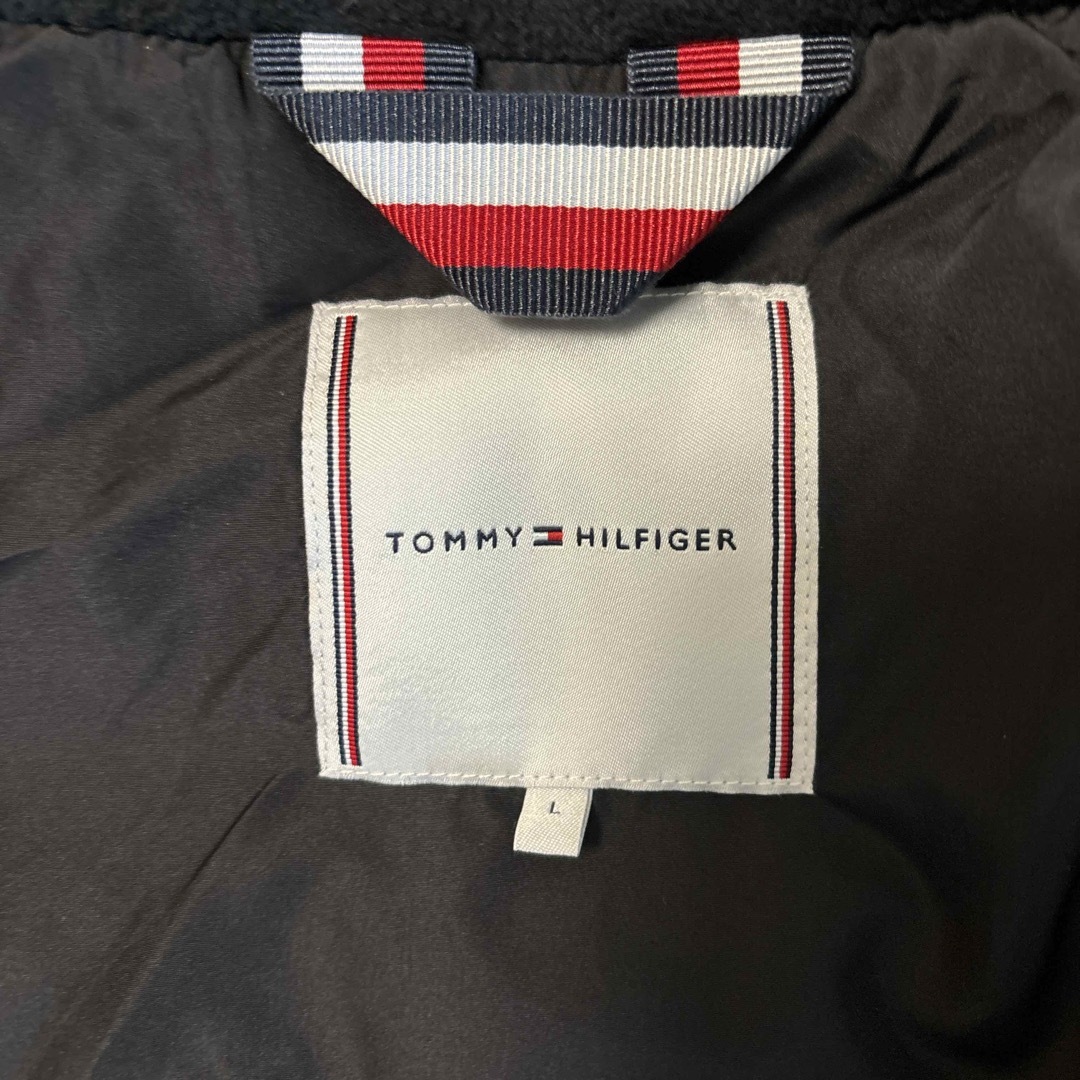 TOMMY HILFIGER(トミーヒルフィガー)の美品　TOMMY HILFIGER ダウンジャケット　サイズＬ レディースのジャケット/アウター(ダウンジャケット)の商品写真