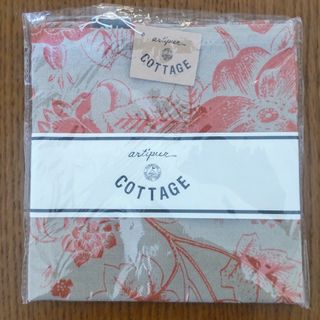 コテージ(Cottage)のcottageランチョンマット 新品　ボタニカル柄(テーブル用品)