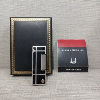 ダンヒル(Dunhill)の【中古】ダンヒルライター(箱付き、着火石7個付き)(タバコグッズ)