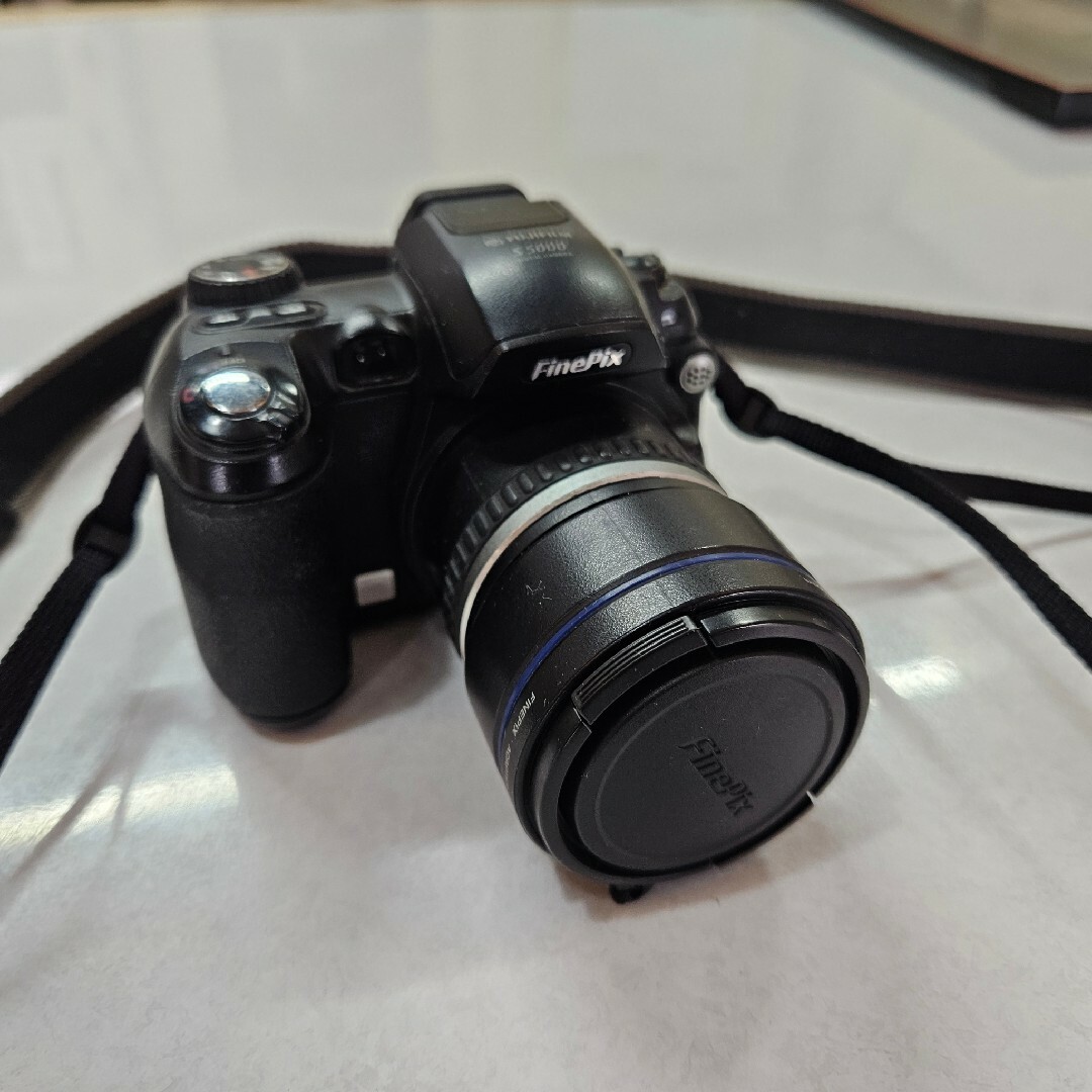 富士フイルム(フジフイルム)のFinePix S5000FUJIFILM  FinePix スマホ/家電/カメラのカメラ(コンパクトデジタルカメラ)の商品写真