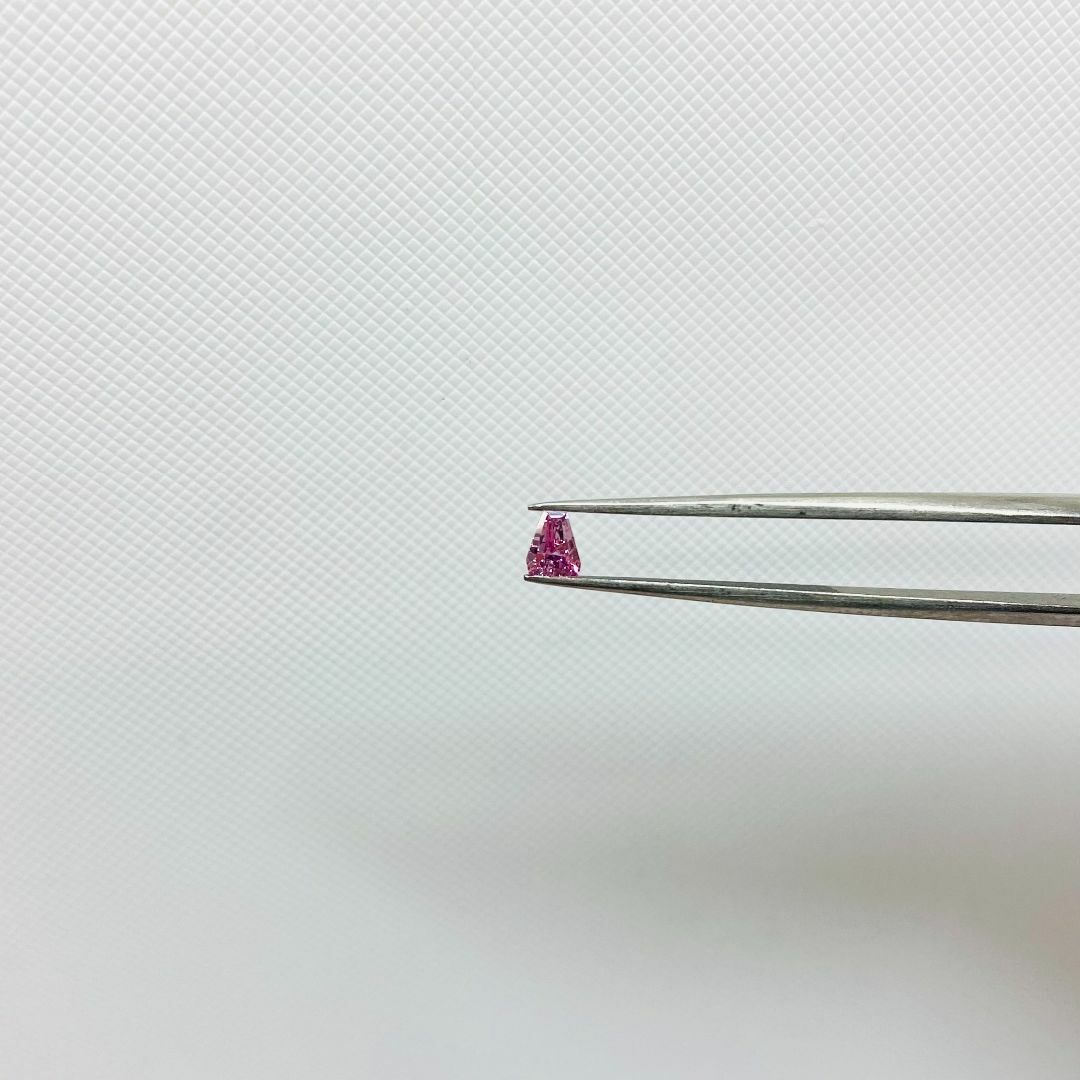 FANCY INTENSE PURPLISH PINK 0.12ct TP レディースのアクセサリー(その他)の商品写真