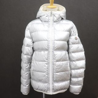 モンクレール(MONCLER)のITT4WGGQJVIC 国内正規品 モンクレール Freville ダウン ジャケット アウター リバーシブル メンズ シルバー ホワイト 白 サイズ1(ダウンジャケット)