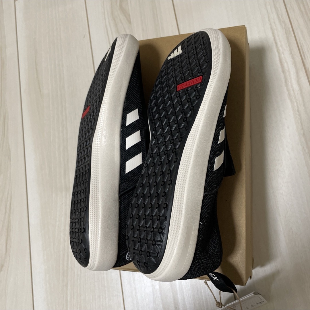 adidas(アディダス)のadidas TERREX B SLIP-ON DLX LTG05 HP8647 レディースの靴/シューズ(スニーカー)の商品写真