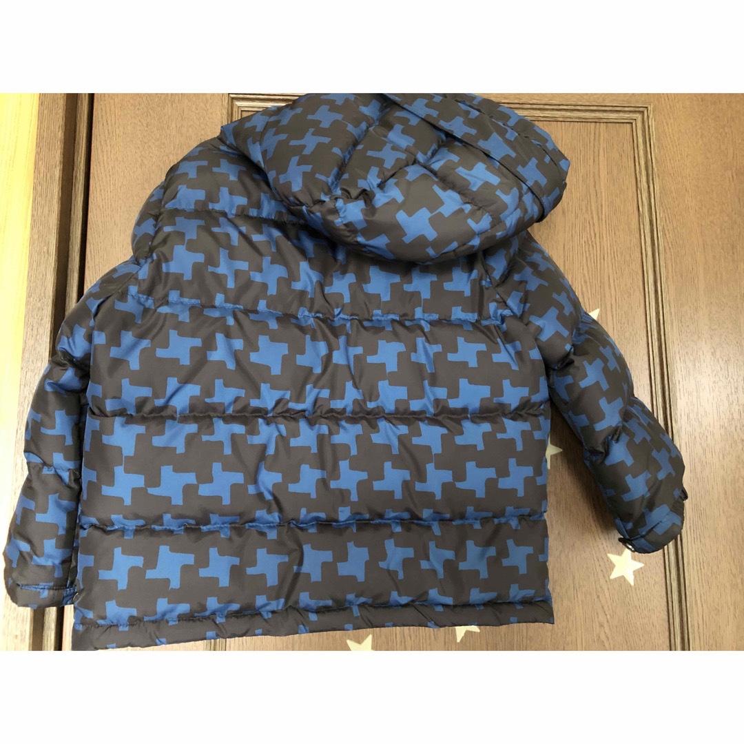 BURBERRY(バーバリー)のBURBERRY バーバリー 子供 キッズ ダウン 4Y 110cm キッズ/ベビー/マタニティのキッズ服男の子用(90cm~)(ジャケット/上着)の商品写真