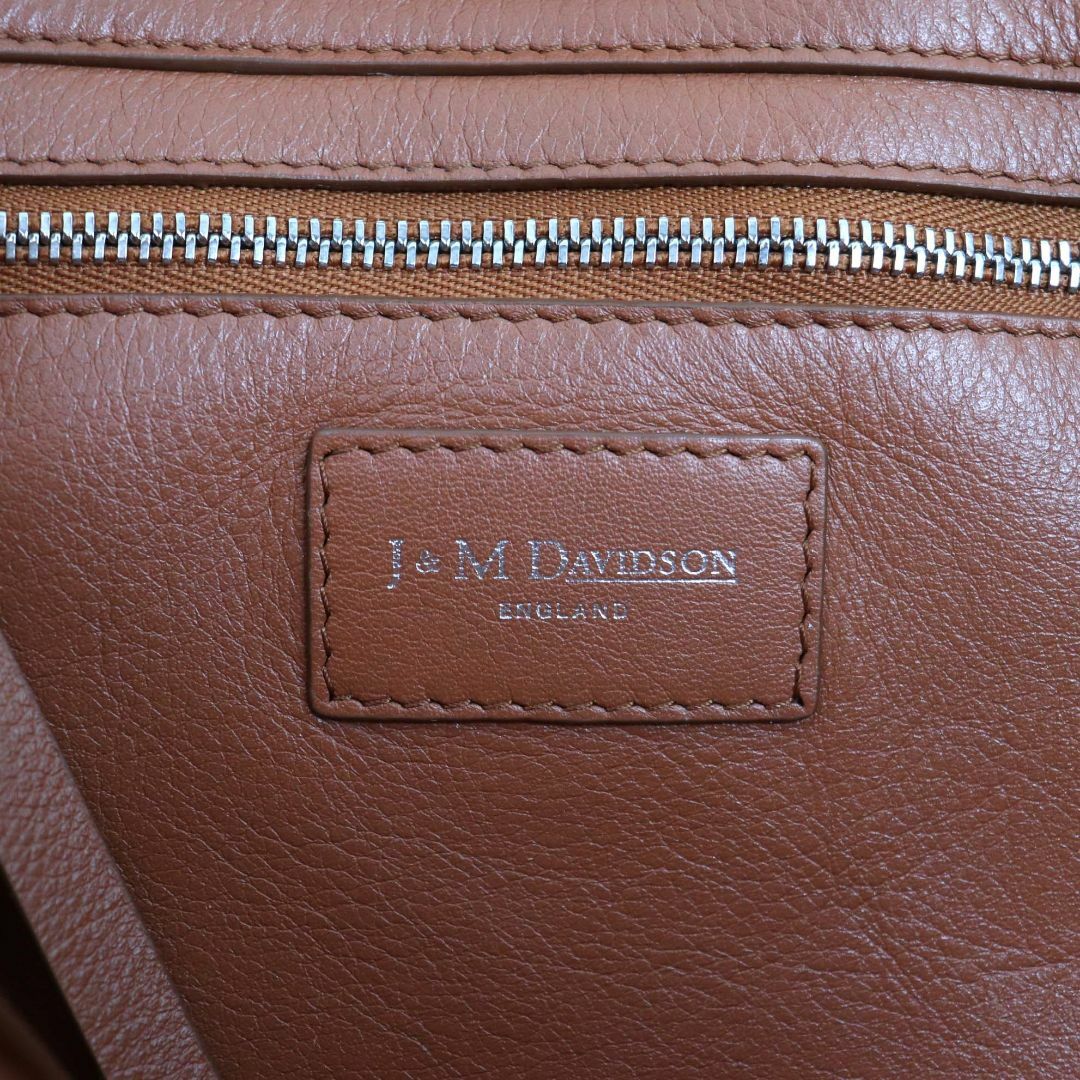 J&M DAVIDSON(ジェイアンドエムデヴィッドソン)のJ&M DAVIDSON ベル ミニ ウィズ スタッズ ハンド トート バッグ レディースのバッグ(トートバッグ)の商品写真