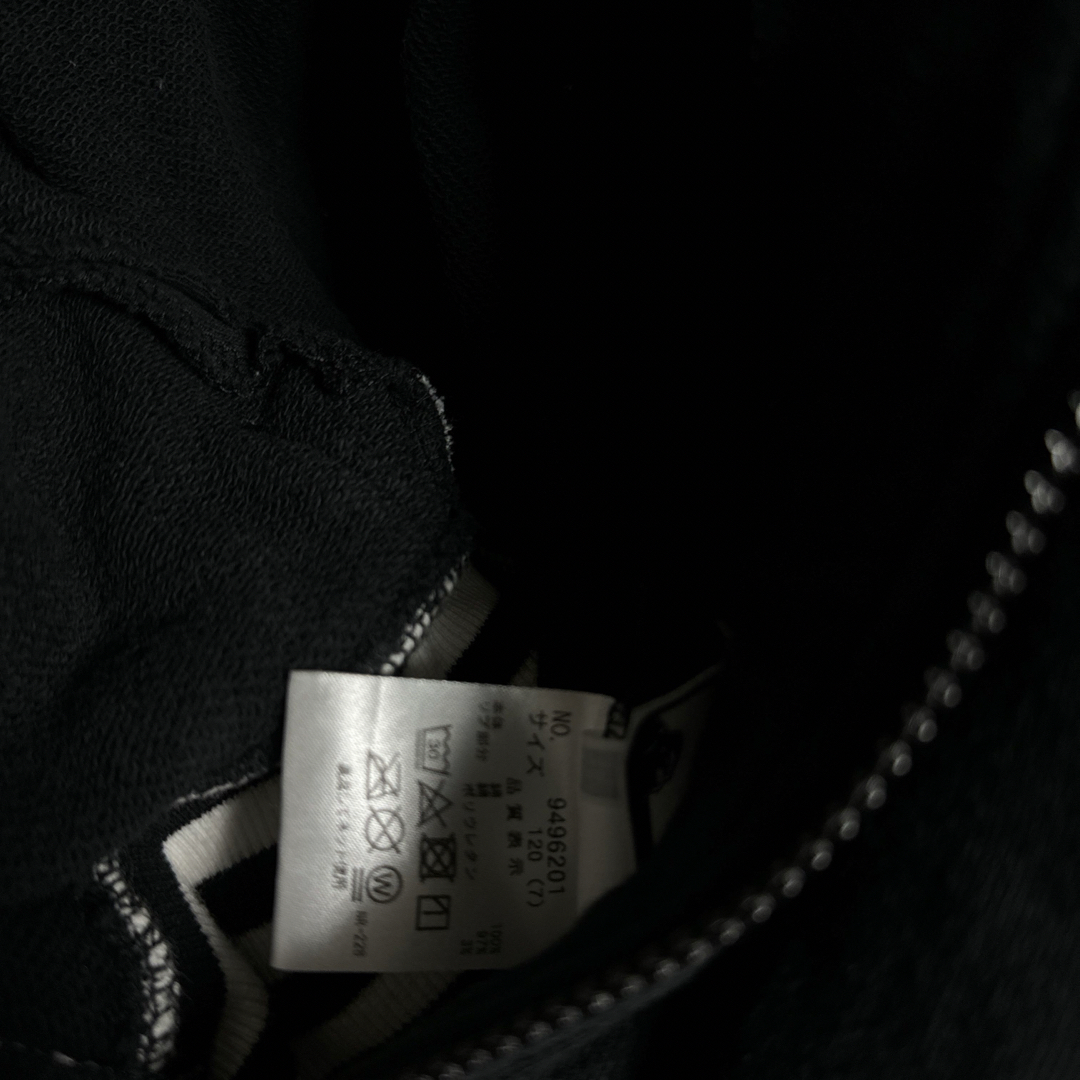 XLARGE KIDS(エクストララージキッズ)のXLARGE KIDS★ジップパーカー　綿　アウター　120 キッズ/ベビー/マタニティのキッズ服男の子用(90cm~)(ジャケット/上着)の商品写真
