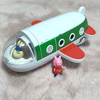 ペッパピッグ飛行機＆ペッパフィギュア(ぬいぐるみ/人形)