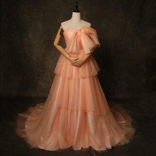 華やか カラードレス ベアトップ オレンジ 胸元フリル ソフトチュール デザイン(ウェディングドレス)