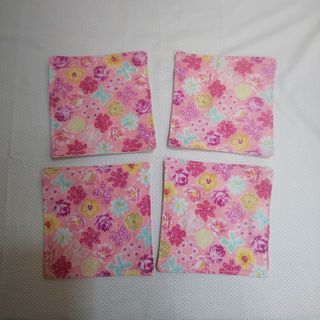 布コースター４枚組　No.11　花と蝶　ピンク　ハンドメイド(テーブル用品)