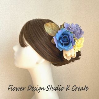 青い薔薇とチューリップのブーケ風の髪飾り　フラメンコ　ダンス　髪飾り　発表会　花(ヘッドドレス/ドレス)