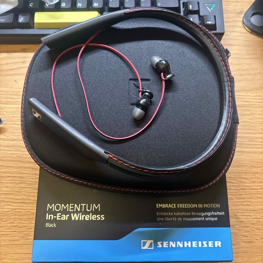 SENNHEISER(ゼンハイザー)のSENNHEISER MOMENTUM In-Ear Wireless スマホ/家電/カメラのオーディオ機器(ヘッドフォン/イヤフォン)の商品写真