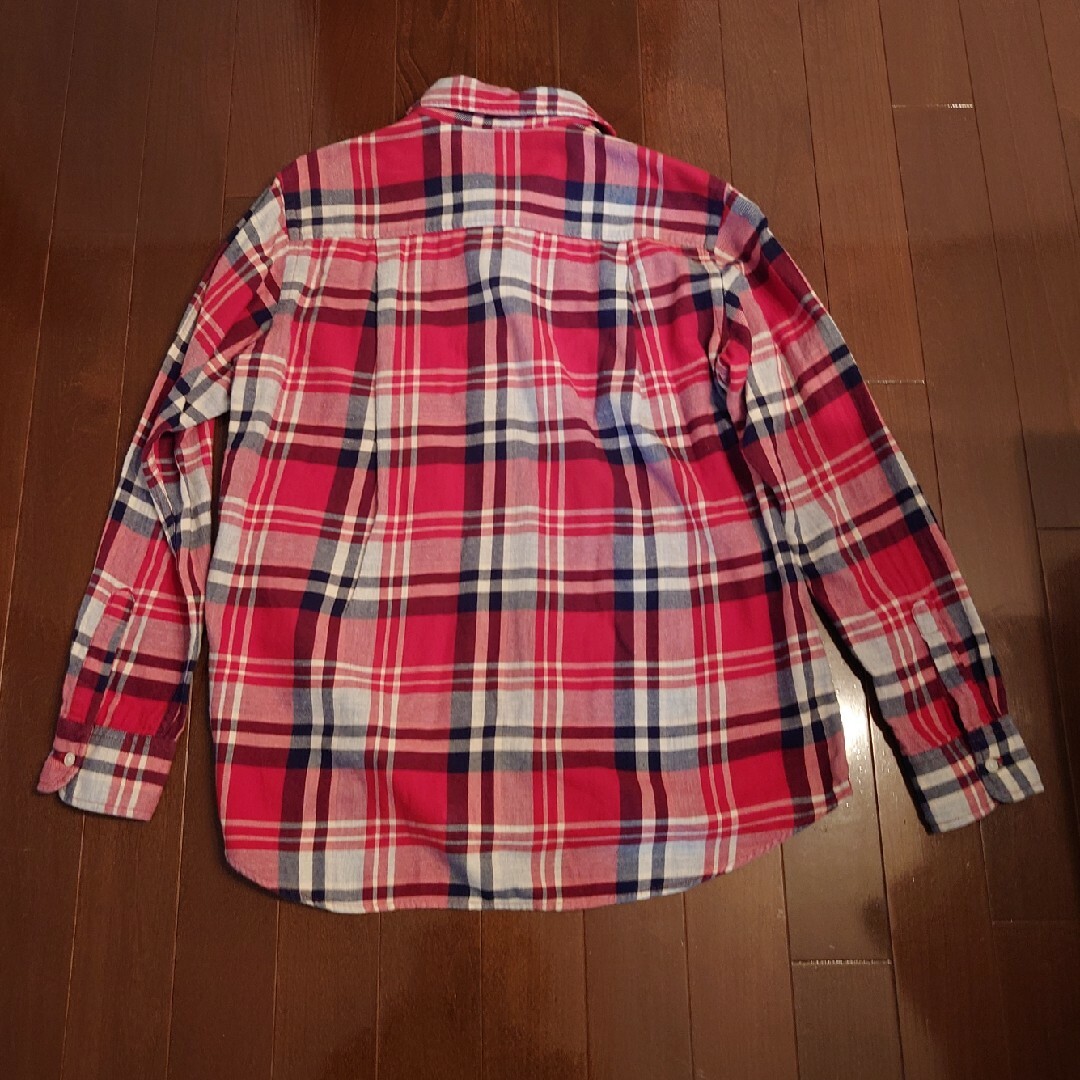 UNIQLO(ユニクロ)のユニクロ、長袖赤チェックシャツSさいず レディースのトップス(シャツ/ブラウス(長袖/七分))の商品写真