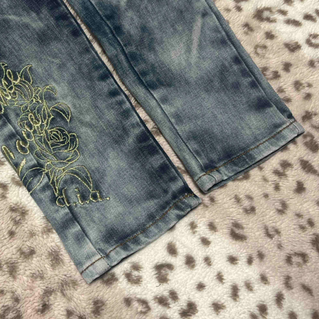 d.i.a(ダイア)のd.i.a  刺繍ジーンズ　25 レディースのパンツ(デニム/ジーンズ)の商品写真