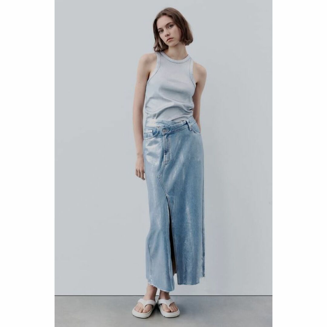 ZARA(ザラ)の11 ZARA TRF アシンメトリー デニムメタリックスカート XS レディースのスカート(ロングスカート)の商品写真