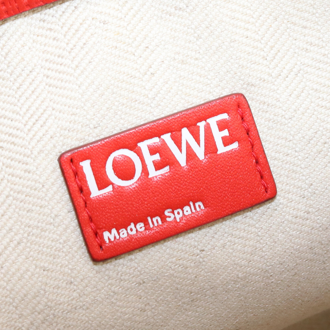 LOEWE(ロエベ)のロエベ Tポーチ 101.79.K05 クラッチバッグ レディースのバッグ(クラッチバッグ)の商品写真