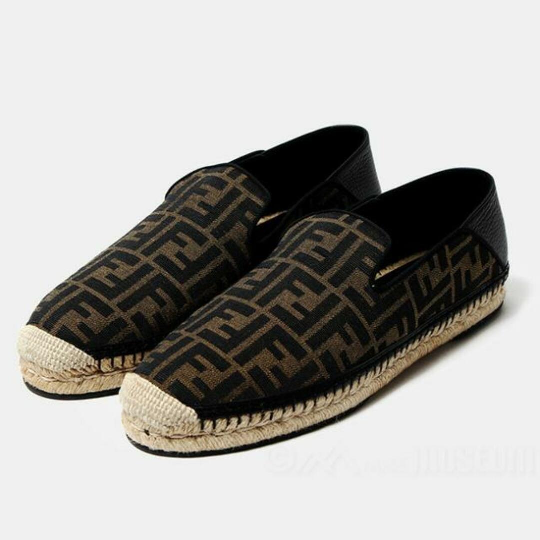 FENDI(フェンディ)の【新品未使用】 FENDI フェンディ メンズ エスパドリーユ 靴 Embroidered fabric espadrilles 7P1359AAWB 【7：約26cm/TABACCO】 メンズの靴/シューズ(スリッポン/モカシン)の商品写真