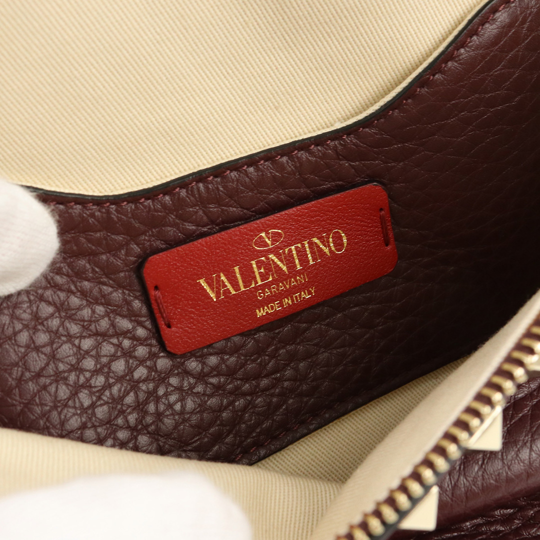 VALENTINO(ヴァレンティノ)のヴァレンティノ ロックスタッズベルトバッグ ＲW2B0D15VSL ボディバッグ レディースのバッグ(ボディバッグ/ウエストポーチ)の商品写真