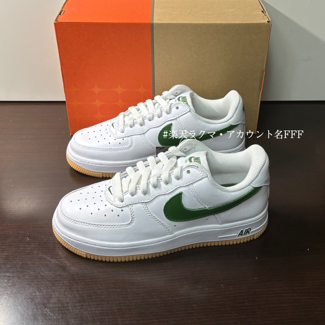 NIKE(ナイキ)の【新品23.5cm】NIKE エアフォース１ホワイト/グリーン/ガムソール レディースの靴/シューズ(スニーカー)の商品写真