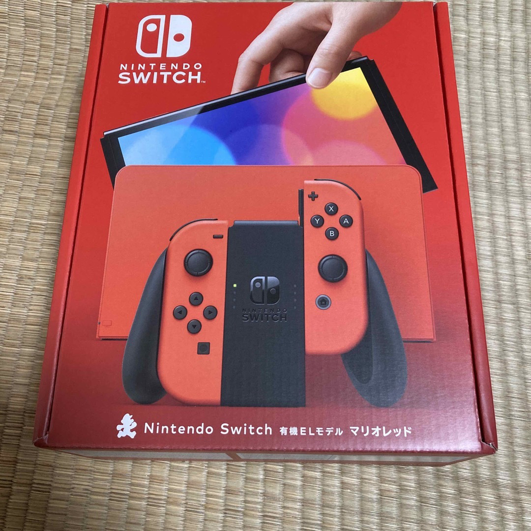 Nintendo Switch(ニンテンドースイッチ)の Nintendo Switch グリップケース・液晶フィルム・ソフト付有機EL エンタメ/ホビーのゲームソフト/ゲーム機本体(家庭用ゲーム機本体)の商品写真