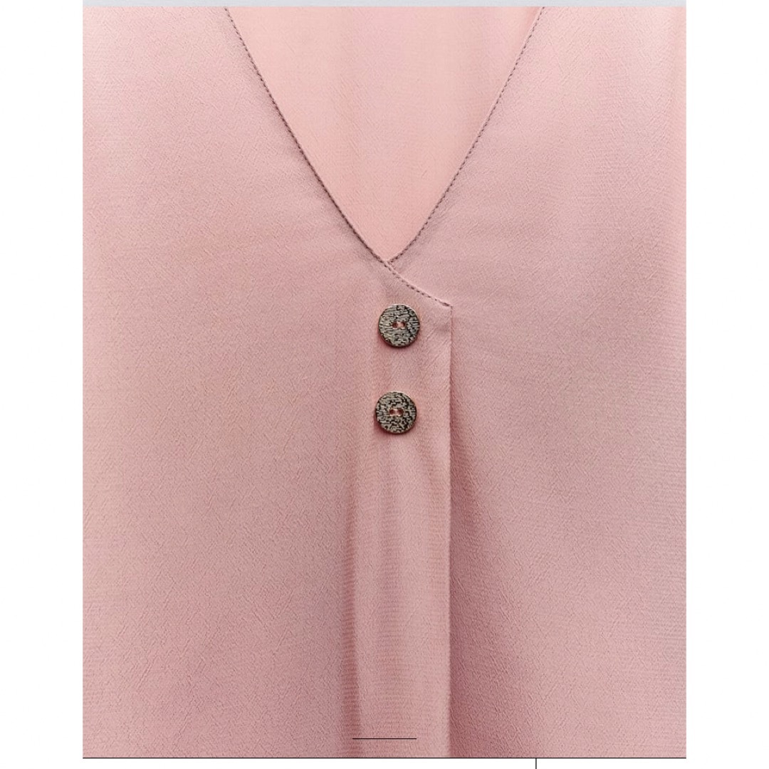 Zara 新品 Blouse with gold buttons  レディースのトップス(シャツ/ブラウス(長袖/七分))の商品写真