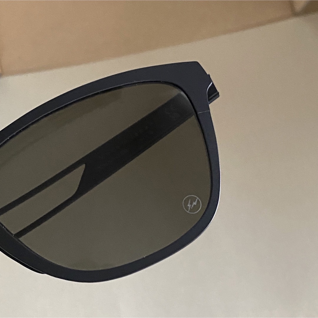 FRAGMENT(フラグメント)の新品 OAKLEY × FRAGMENT FROGSKINS サングラス メンズのファッション小物(サングラス/メガネ)の商品写真