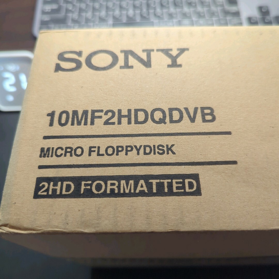 SONY(ソニー)の【ナオト様専用】【新品】SONY 2HD フロッピーディスク　10パック スマホ/家電/カメラのPC/タブレット(PC周辺機器)の商品写真