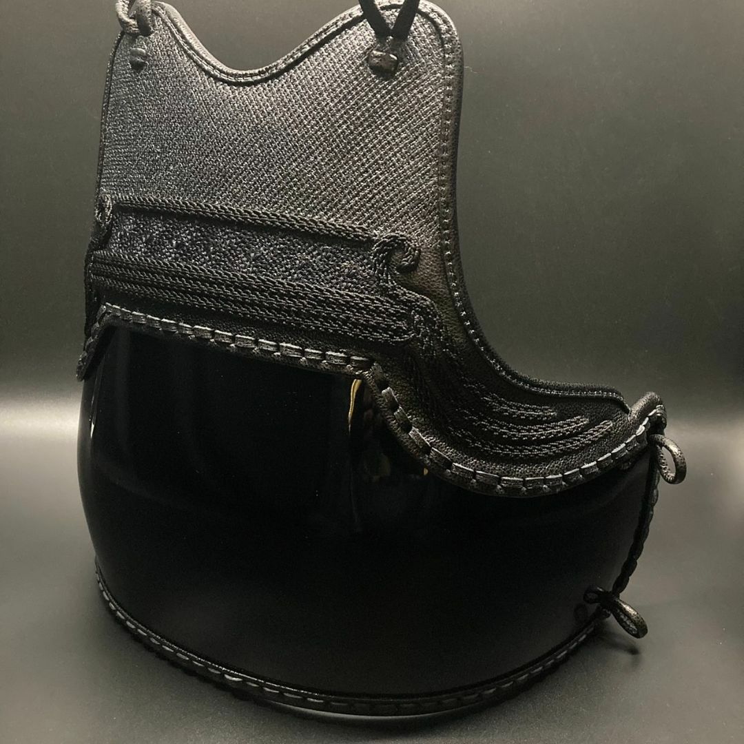 特上クロザン革胸 濃紺ナナメ刺波千鳥 50本型樹脂胴 一般L 特上クロザン革胸 濃紺ナナメ刺波千鳥 50本型樹脂胴 一般L