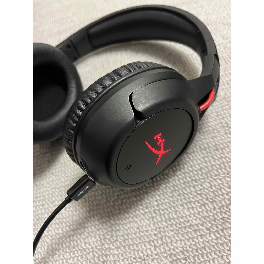 ジャンク品　HyperX Cloud Flight  ワイヤレスゲーミングヘッド スマホ/家電/カメラのオーディオ機器(ヘッドフォン/イヤフォン)の商品写真