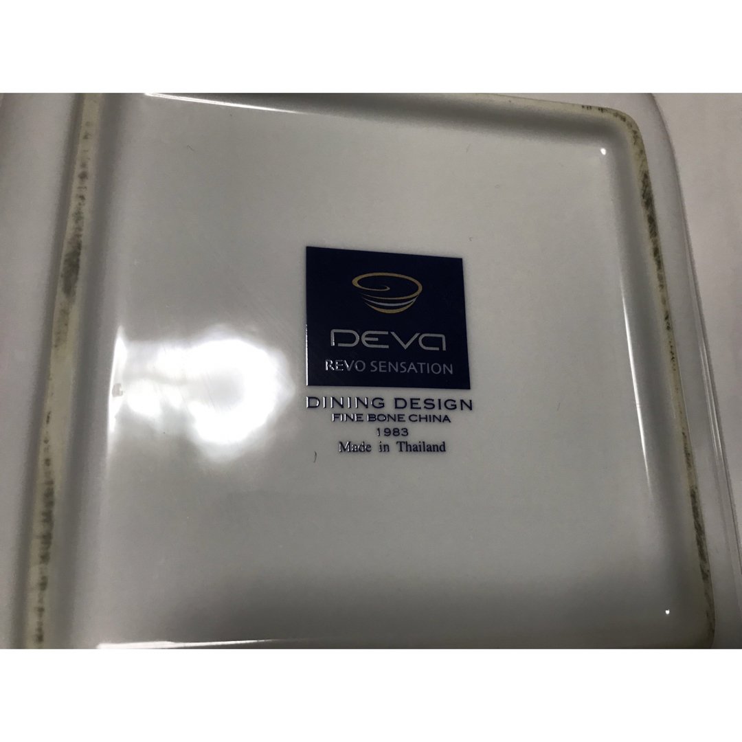 DEVA FINE BONE CHINA 3枚セット インテリア/住まい/日用品のキッチン/食器(食器)の商品写真