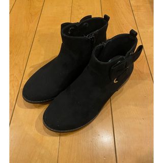 ザラ(ZARA)のZARA girs ショートブーツ　33(ブーツ)