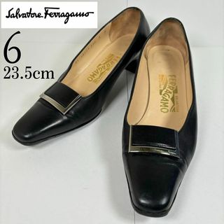 サルヴァトーレフェラガモ(Salvatore Ferragamo)のFerragamo フェラガモ 23.5 ロゴ プレート パンプス 黒(ハイヒール/パンプス)