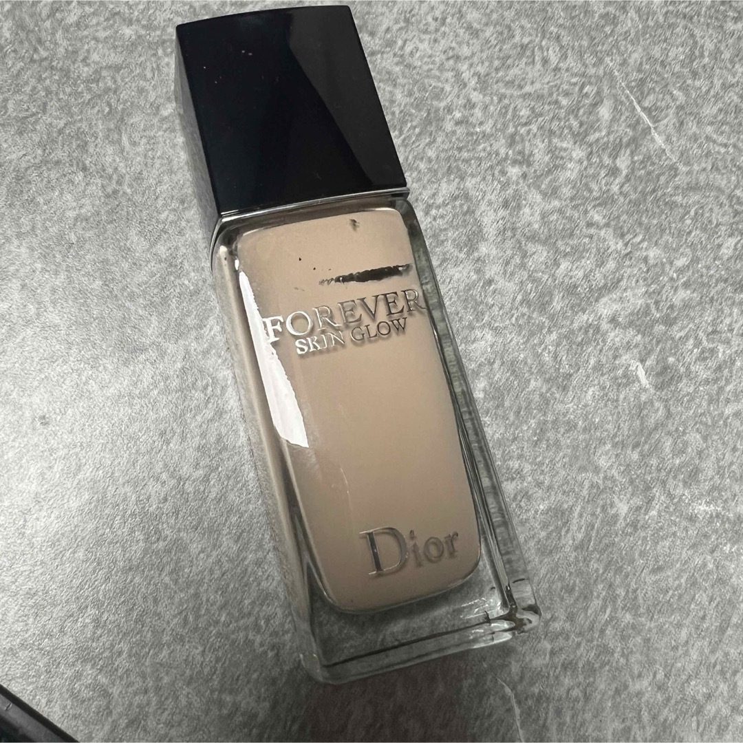 Christian Dior(クリスチャンディオール)のDior ファンデーション ハイライト コスメ/美容のベースメイク/化粧品(ファンデーション)の商品写真