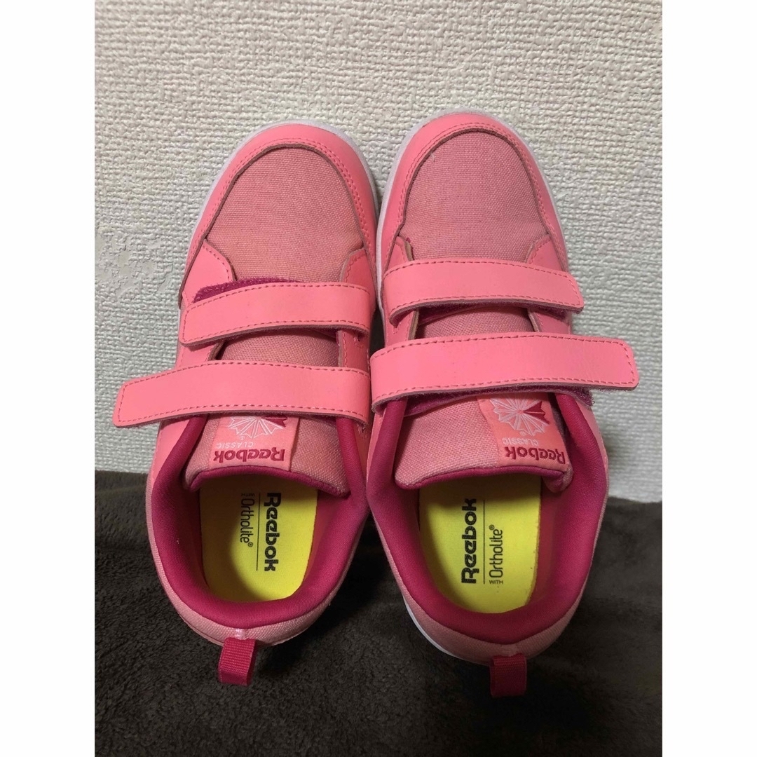 Reebok(リーボック)のリーボック　Reebok スニーカー　21.5 女の子　ピンク キッズ/ベビー/マタニティのキッズ靴/シューズ(15cm~)(スニーカー)の商品写真