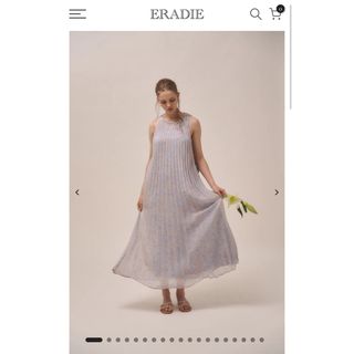 【1度のみ着用美品】ERADIE アコーディオンプリーツパールケープドレス(ロングワンピース/マキシワンピース)