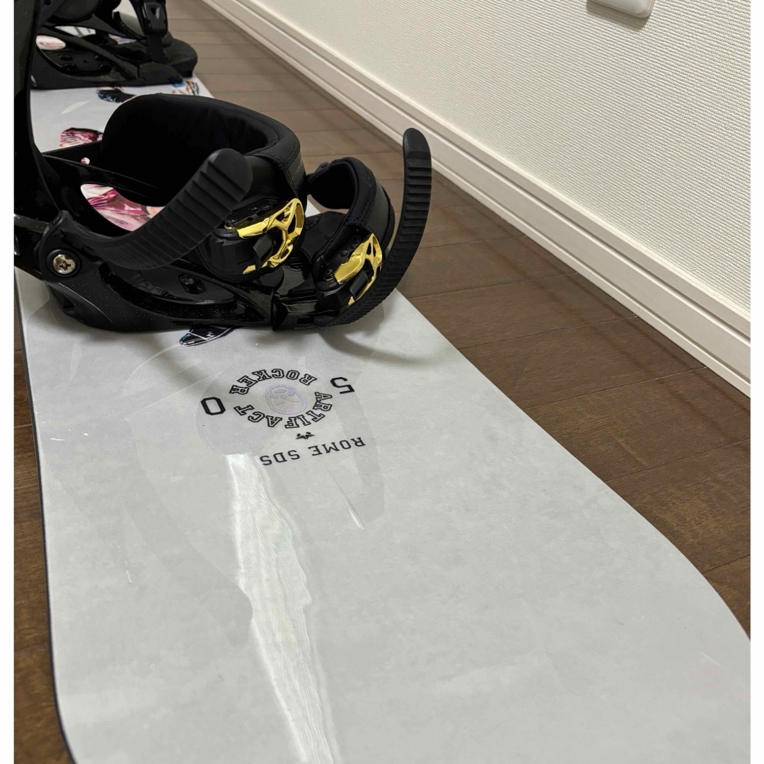 ROME SDS(ロームエスディーエス)のスノーボードセット　ロームの板とheadのビンディングのセット スポーツ/アウトドアのスノーボード(ボード)の商品写真