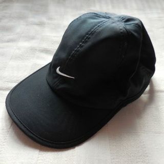 ナイキ(NIKE)の未使用美品 ナイキ ランニングキャップ 帽子 DRYFIT 黒 ゴルフ(その他)