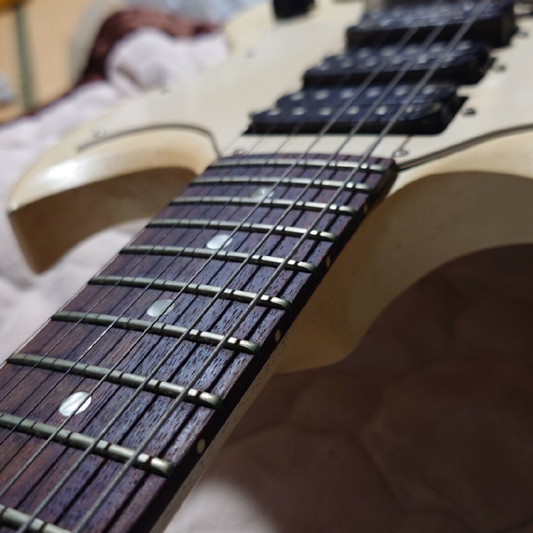 通電は正常でしょうかGIBSON SG 白 3PU エレキギター レア物 希少 2007 通電は正常でしょうかGIBSON SG 白 3PU エレキギター レア物 希少 2007