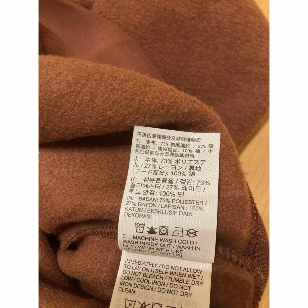 NIKE(ナイキ)の新品　定価9350円 ナイキ　パーカー レディース NSW エッセンシャル　XL スポーツ/アウトドアのトレーニング/エクササイズ(ヨガ)の商品写真