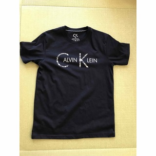 カルバンクライン(Calvin Klein)のTシャツ　カルバンクライン(Tシャツ/カットソー(半袖/袖なし))