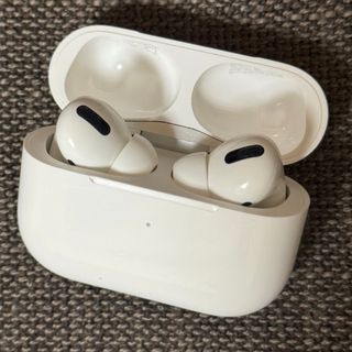 ヘッドフォン/イヤフォン正規品 新品未使用 Air Pods 保証あり