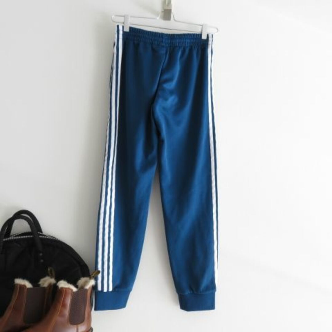 adidas(アディダス)のadidas PAKAIAN アディダス 　パカイアン　ジャージパンツ　青 メンズのパンツ(その他)の商品写真