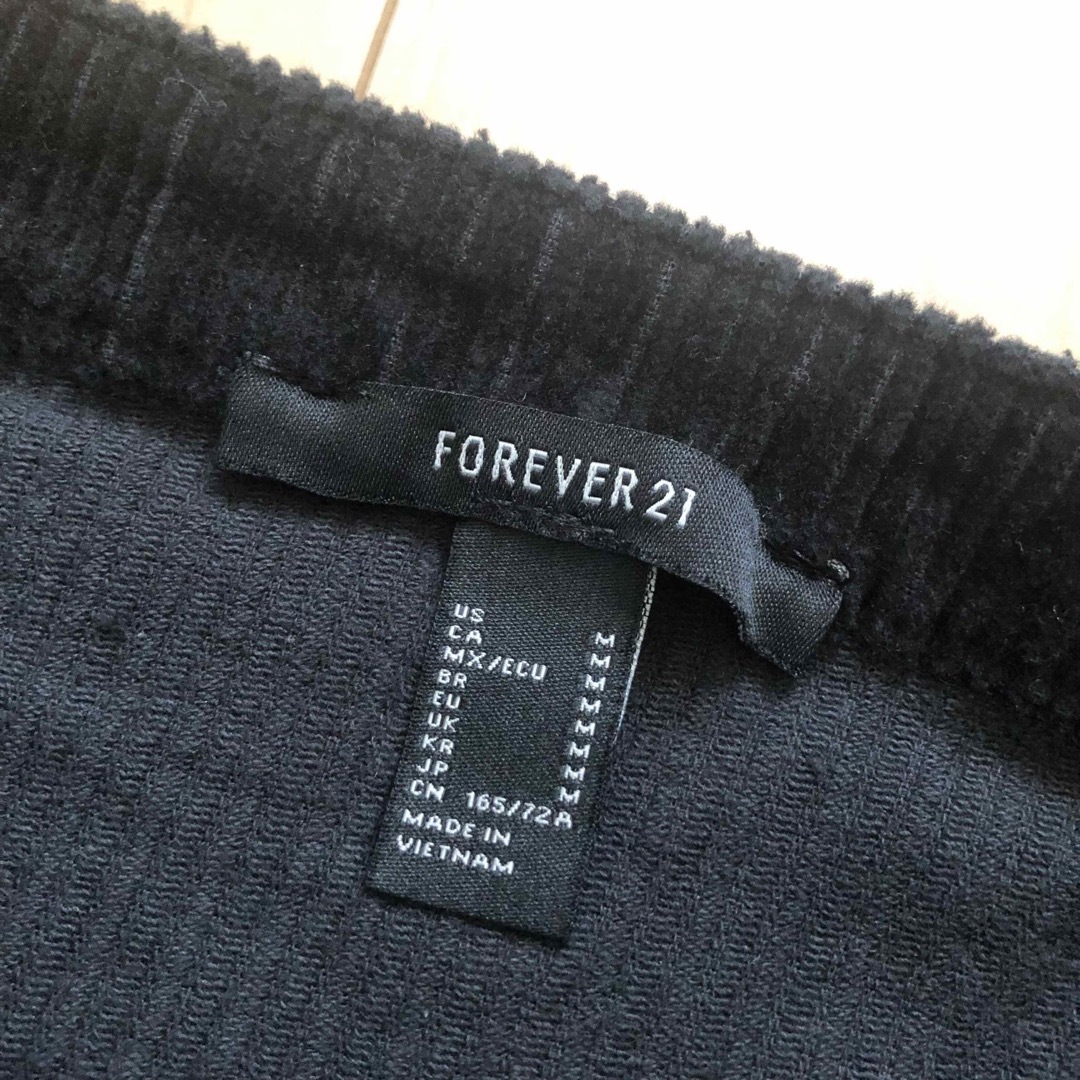 FOREVER 21(フォーエバートゥエンティーワン)のFOREVER21 ミニスカート　コードュロイ レディースのスカート(ミニスカート)の商品写真