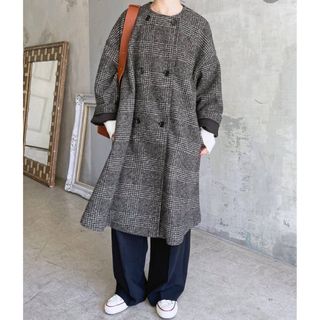 スピックアンドスパン(Spick & Span)のspick＆span 36サイズ　Wスライバーノーカラーポンチョコート(ロングコート)