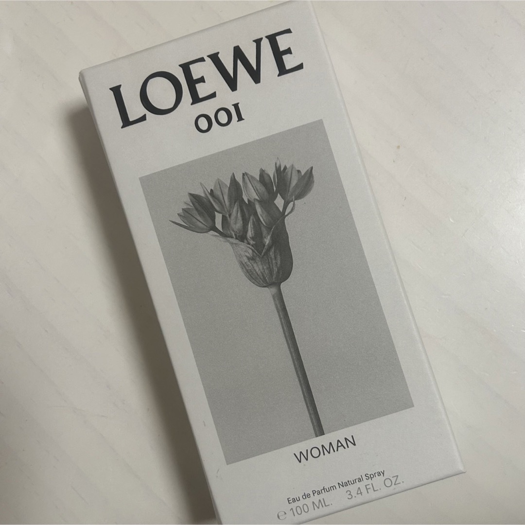LOEWE(ロエベ)のロエベ　LOEWE 香水　001  woman 100ml コスメ/美容の香水(香水(女性用))の商品写真