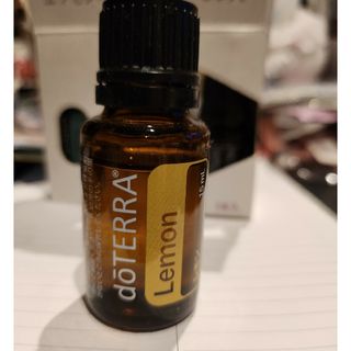 ドテラ(doTERRA)のドテラレモン15ml(アロマオイル)