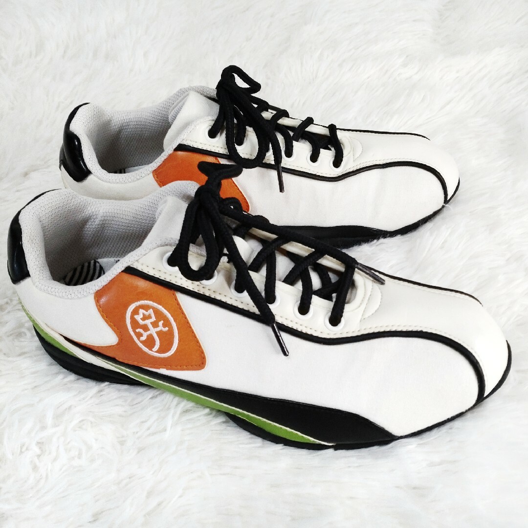 CASTELBAJAC(カステルバジャック)のCASTELBAJAC カステルバジャック ゴルフシューズ 23㎝ スパイクレス レディースの靴/シューズ(スニーカー)の商品写真