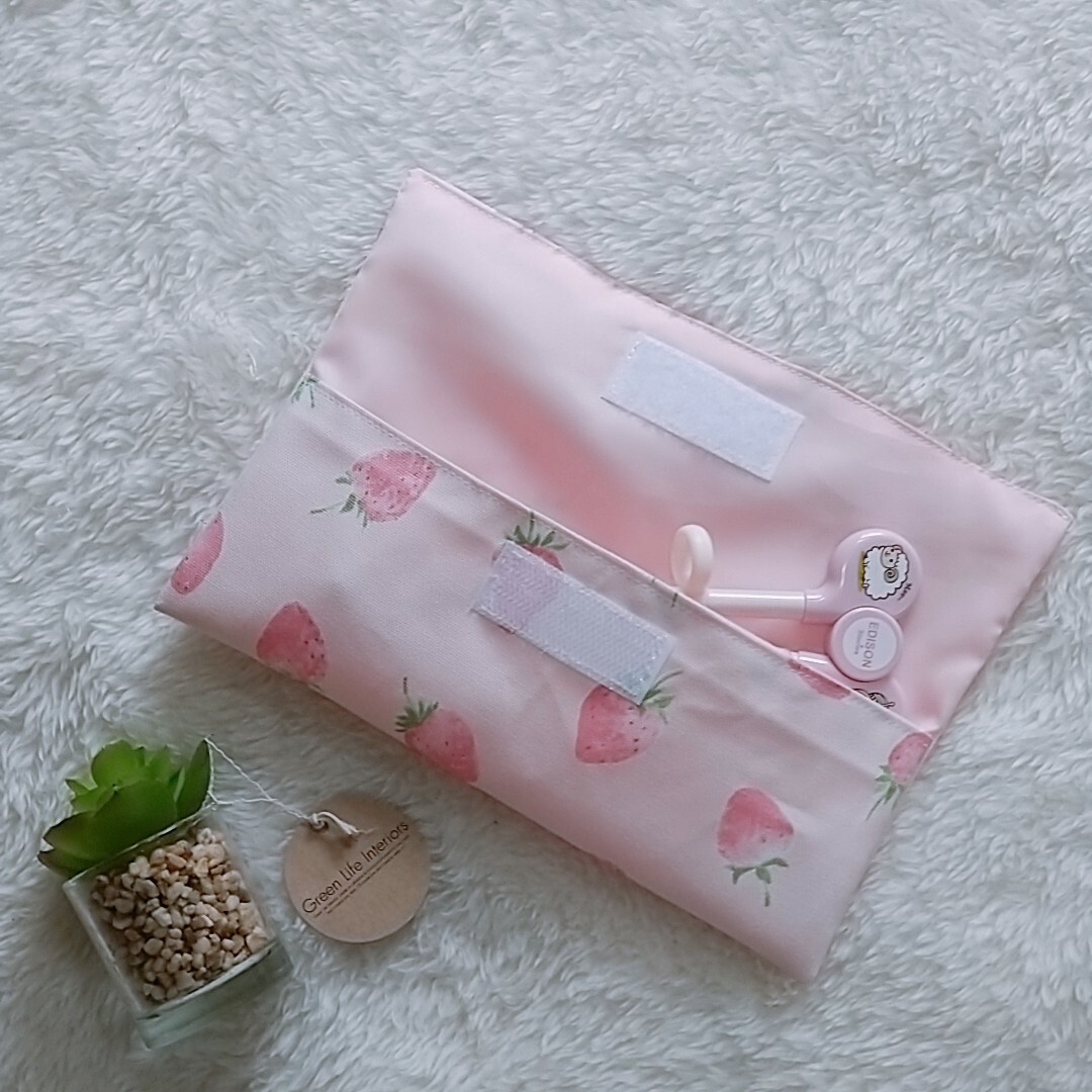 カトラリーケース　いちごピンク ハンドメイドのキッズ/ベビー(外出用品)の商品写真