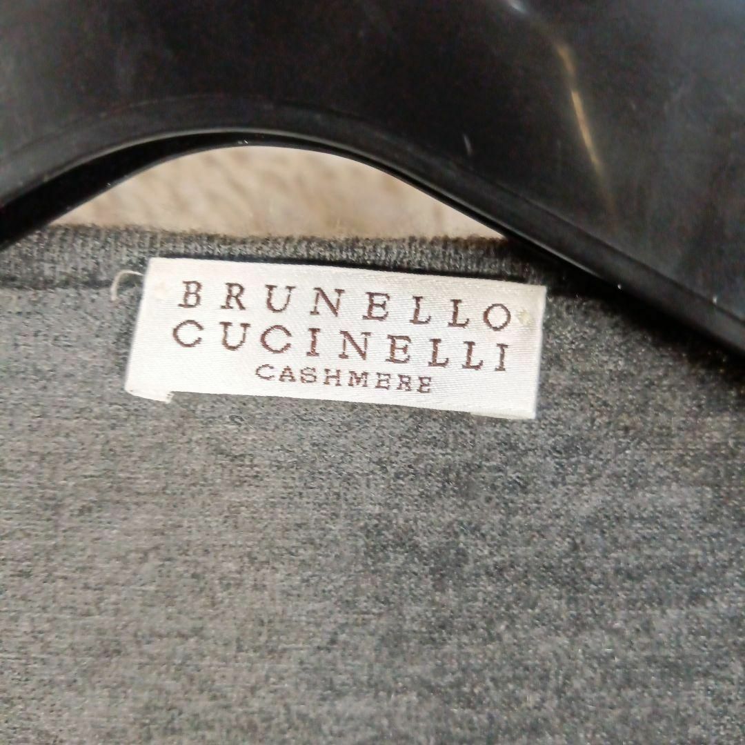 BRUNELLO CUCINELLI(ブルネロクチネリ)のⅩ58超美品　ブルネロクチネリ　カーディガン　最高級カシミヤ　グレー　ショート レディースのトップス(カーディガン)の商品写真