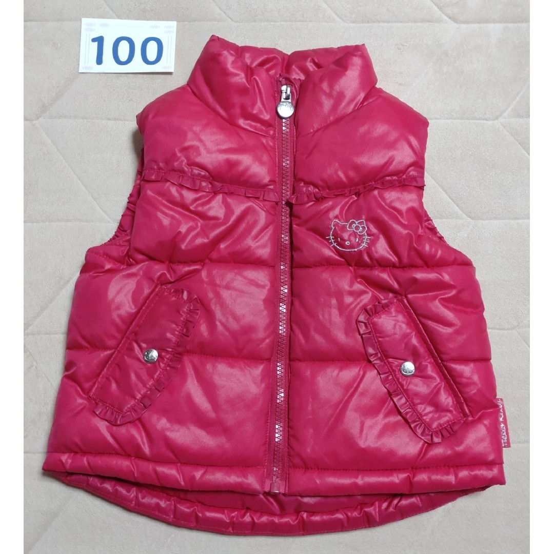 H&M(エイチアンドエム)のH&M ハローキティ 中綿入りベスト 100 キッズ/ベビー/マタニティのキッズ服女の子用(90cm~)(ジャケット/上着)の商品写真
