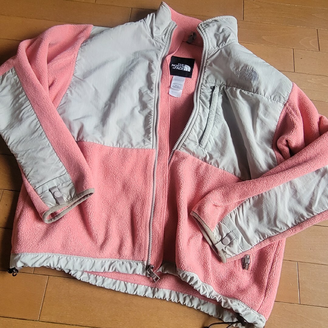 THE NORTH FACE(ザノースフェイス)のTHE NORTH FACE●ジャンパー●アウター●Mサイズ● レディースのジャケット/アウター(ノーカラージャケット)の商品写真